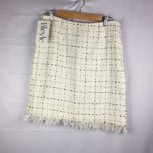 Women’s black and off white pencil skirt sz.12 NWT